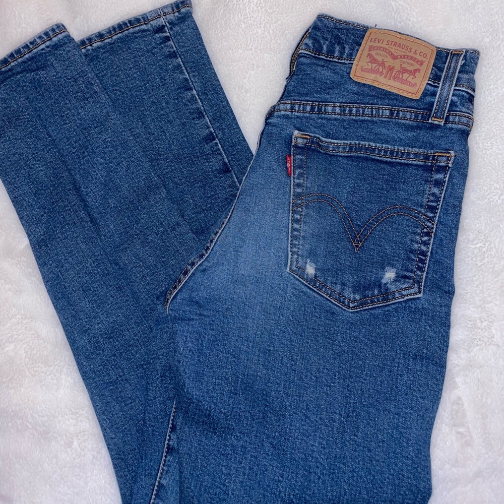 Levi’s 27 Wedgie Skinny Jeans